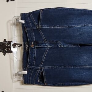 Judy Blue high rise, 13/31 flare fit leg, dark wash jeans with 2" hem